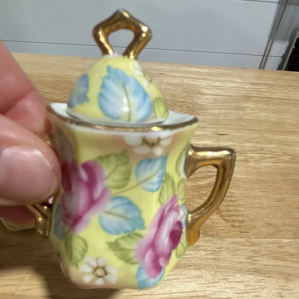 Vintage Miniature Ceramic 